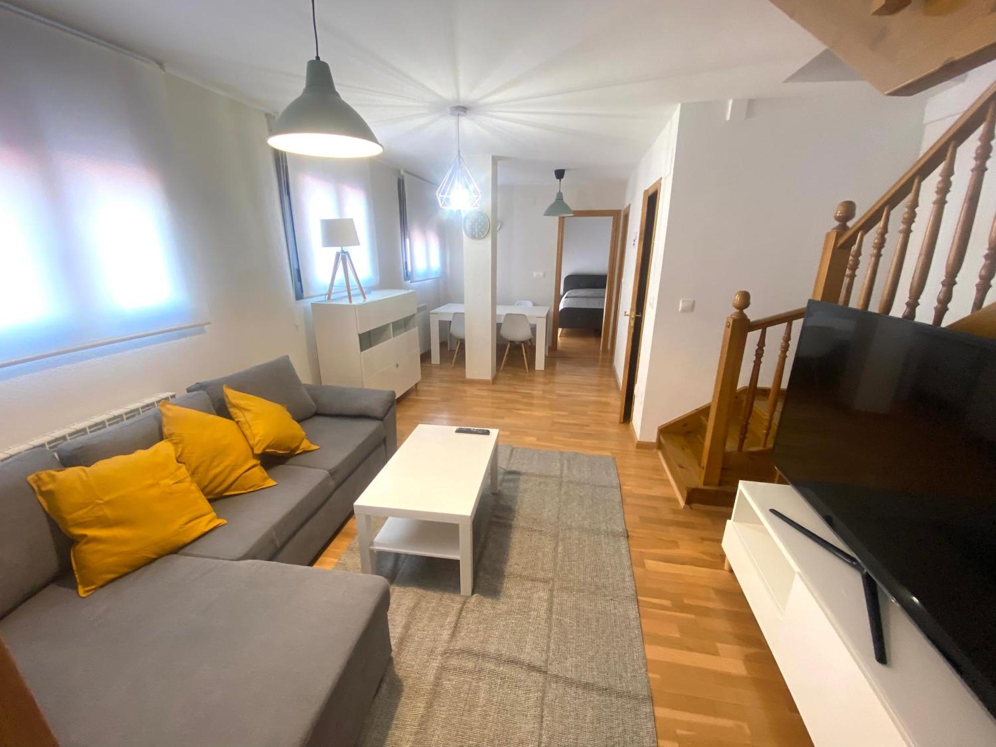 Apartamento Centrico Con Garaje Jaca Exterior foto